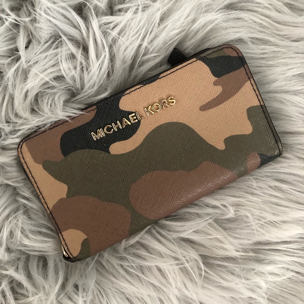 Michael Kors Camo Wallet